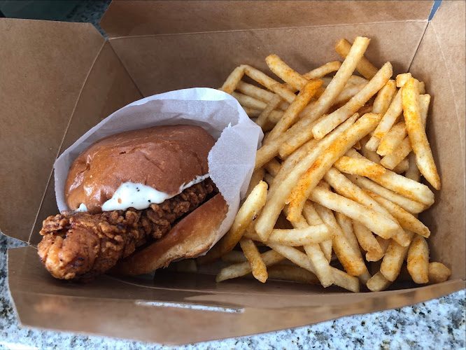 Ali’s Chicken & Waffles