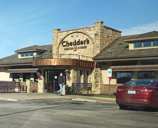 Cheddar’s Scratch Kitchen
