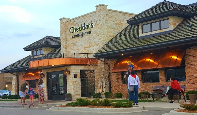 Cheddar’s Scratch Kitchen