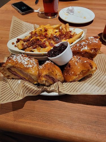 Cheddar’s Scratch Kitchen