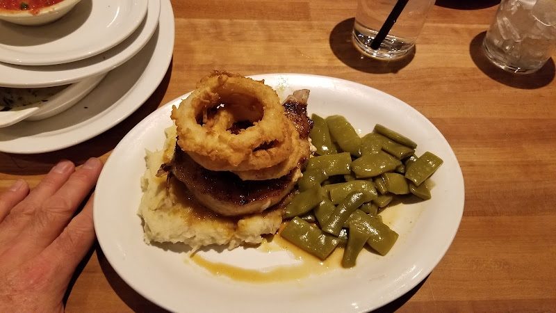 Cheddar’s Scratch Kitchen