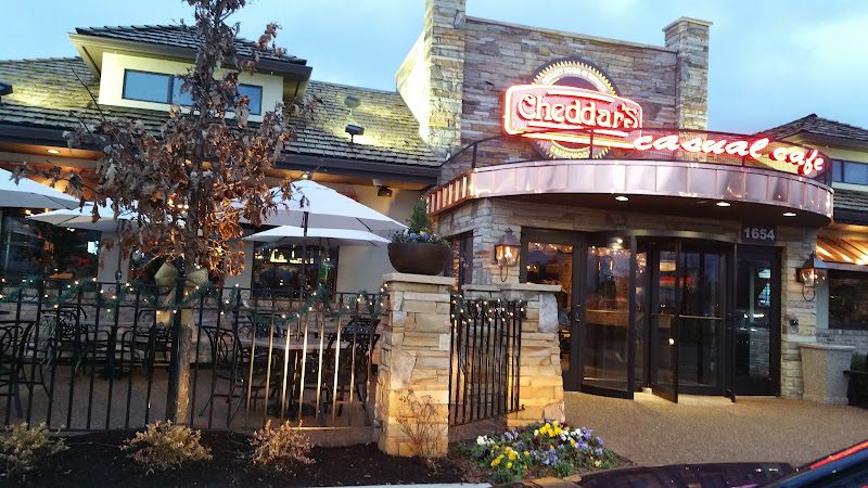 Cheddar’s Scratch Kitchen