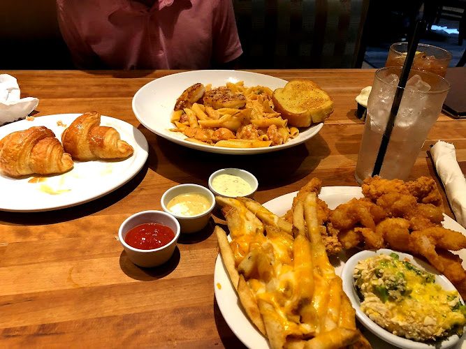 Cheddar’s Scratch Kitchen