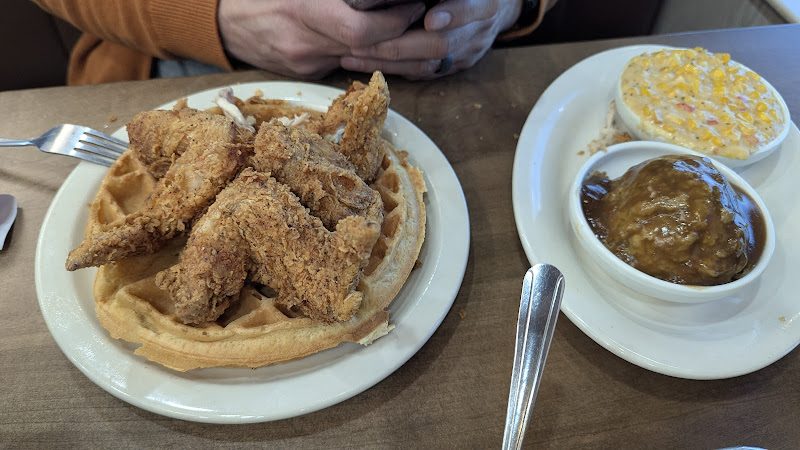 His Place Eatery – Chicken & Waffles, BBQ & Soul Food