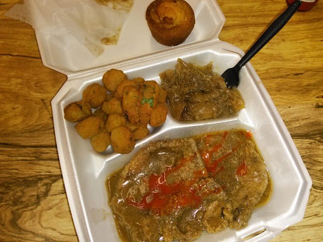 Mama E’s B-B-Q & Home Cooking