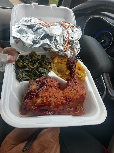 Maxine’s Old Country Kitchen