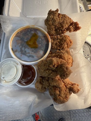 MELLIE’S SIDE CHICKS & SNEAKY LINKS