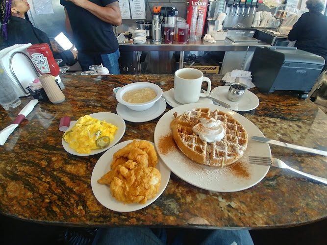 Nana’s Chicken-N-Waffles