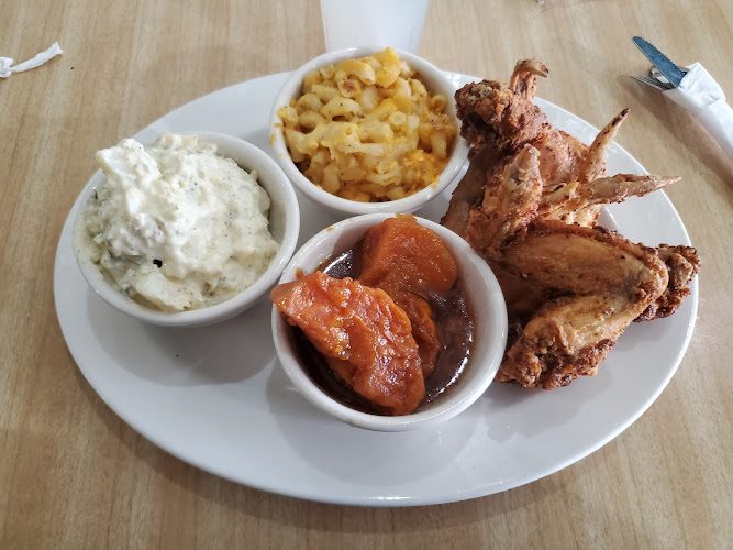 Nikki’s Family Diner