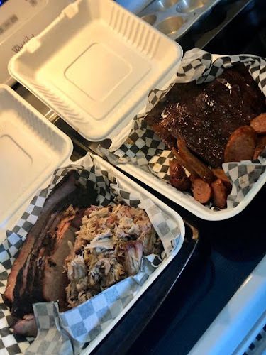 PAT E MAC’s BBQ & CATERING