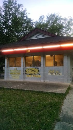 Shirley’s Soul Food 5th Street Sandwich Shop