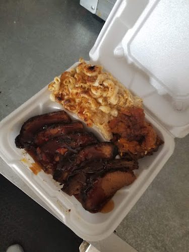 S&T Southern Smokehouse BBQ and Delights